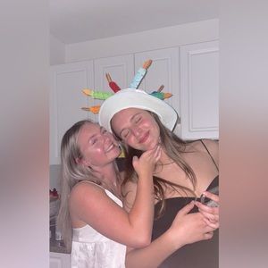 Meet your Posher, Maddie